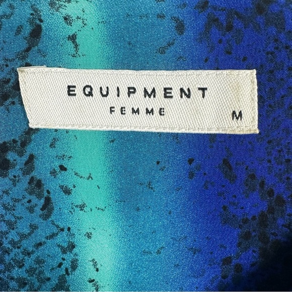 Equipment Femme Silk Button Down Shirt Blue Snake Print Blouse Size Medium - Picture 12 of 14